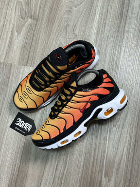 TÊNIS NK AIR MAX PLUS TN - SUNSET ORANGE