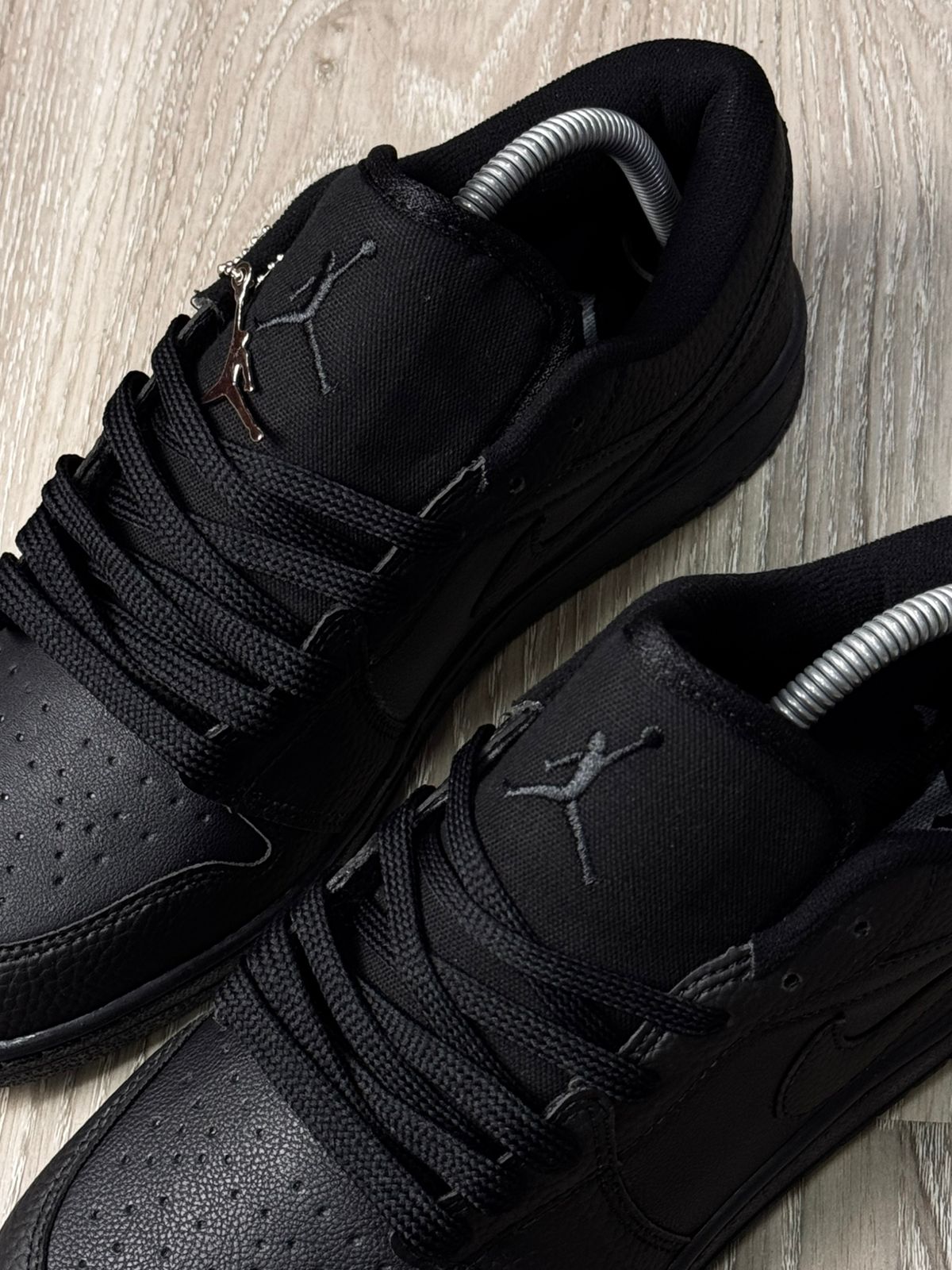 TÊNIS NK JORDAN 1 - ALL BLACK