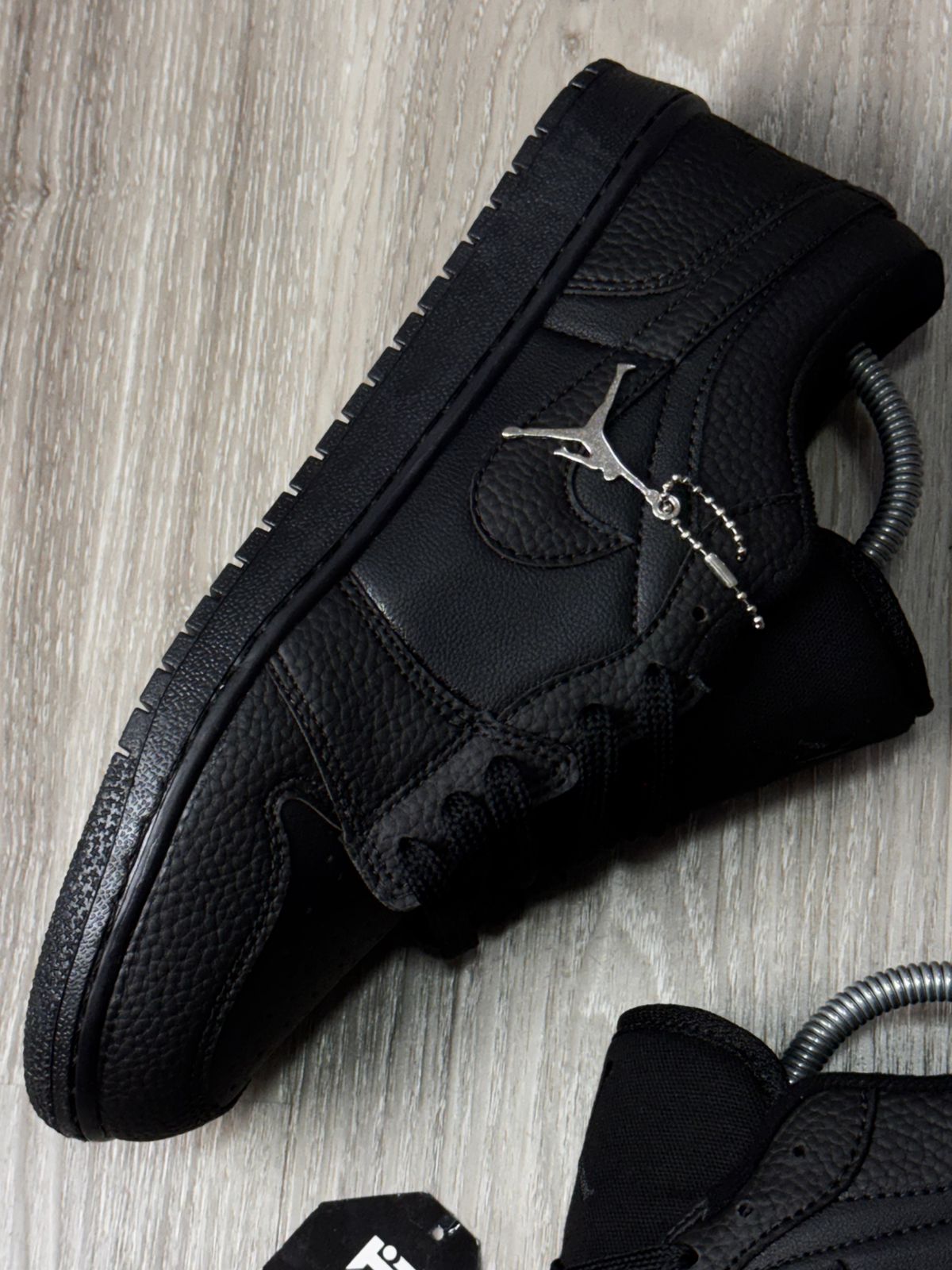 TÊNIS NK JORDAN 1 - ALL BLACK
