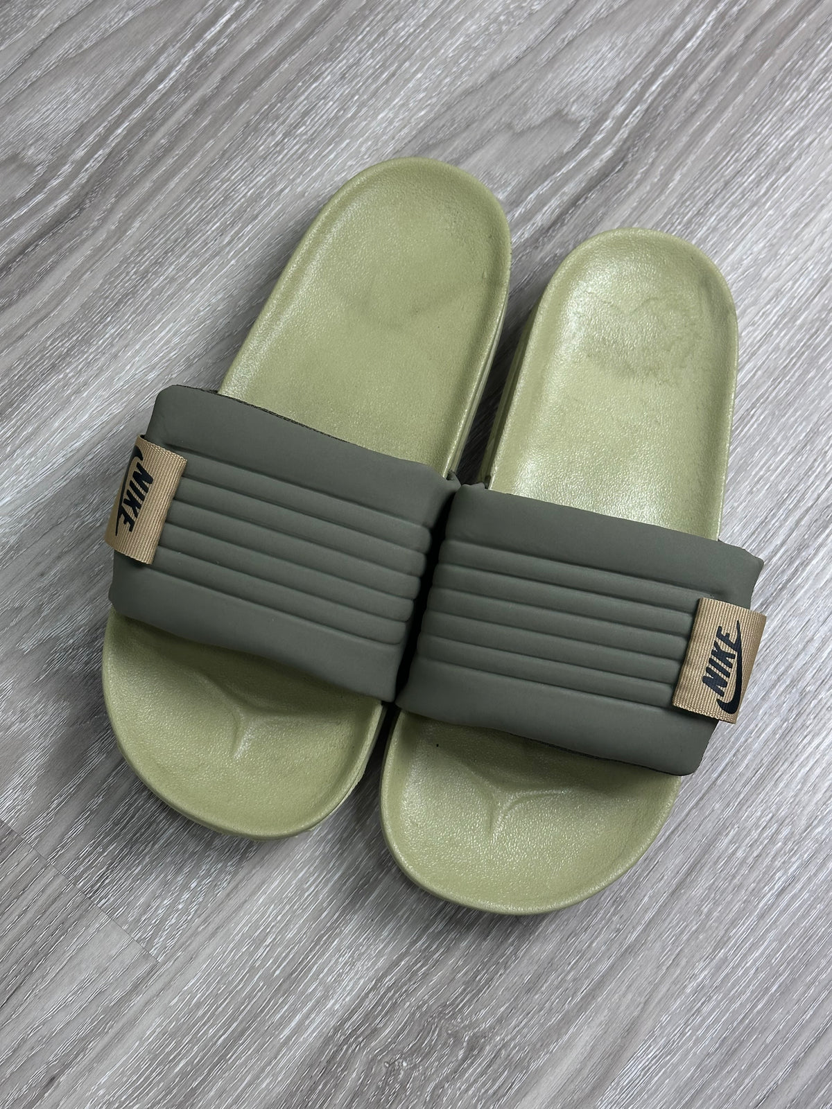 CHINELO SLIDE NK OFFCOURT - VERDE