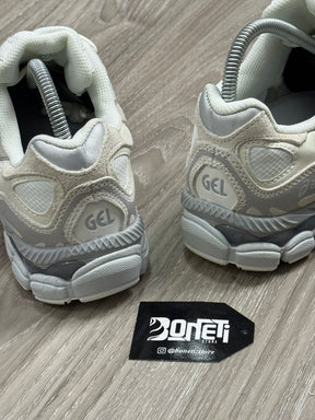 TÊNIS ASICS GEL NYC - BEGE