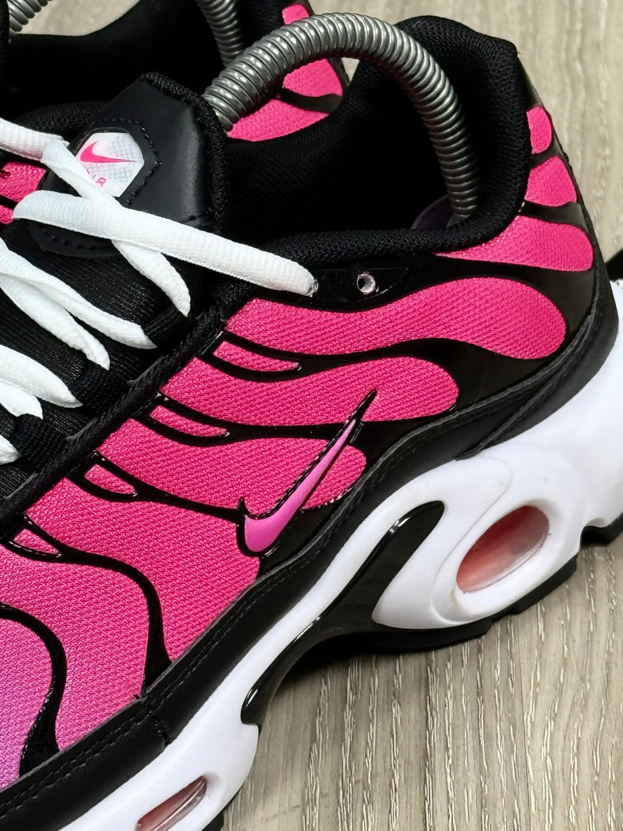 TÊNIS NK AIR MAX PLUS TN - DUSK