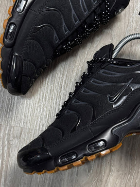 TÊNIS NK AIR MAX PLUS TN - BLACK GUM