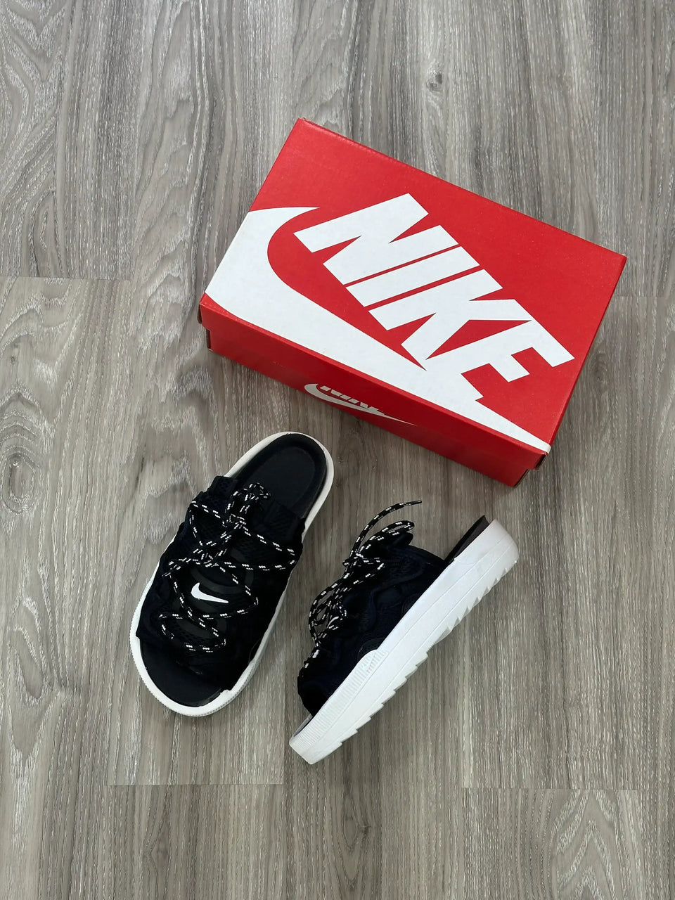 CHINELO SLIDE NIKE OFFLINE - PRETO/BRANCO