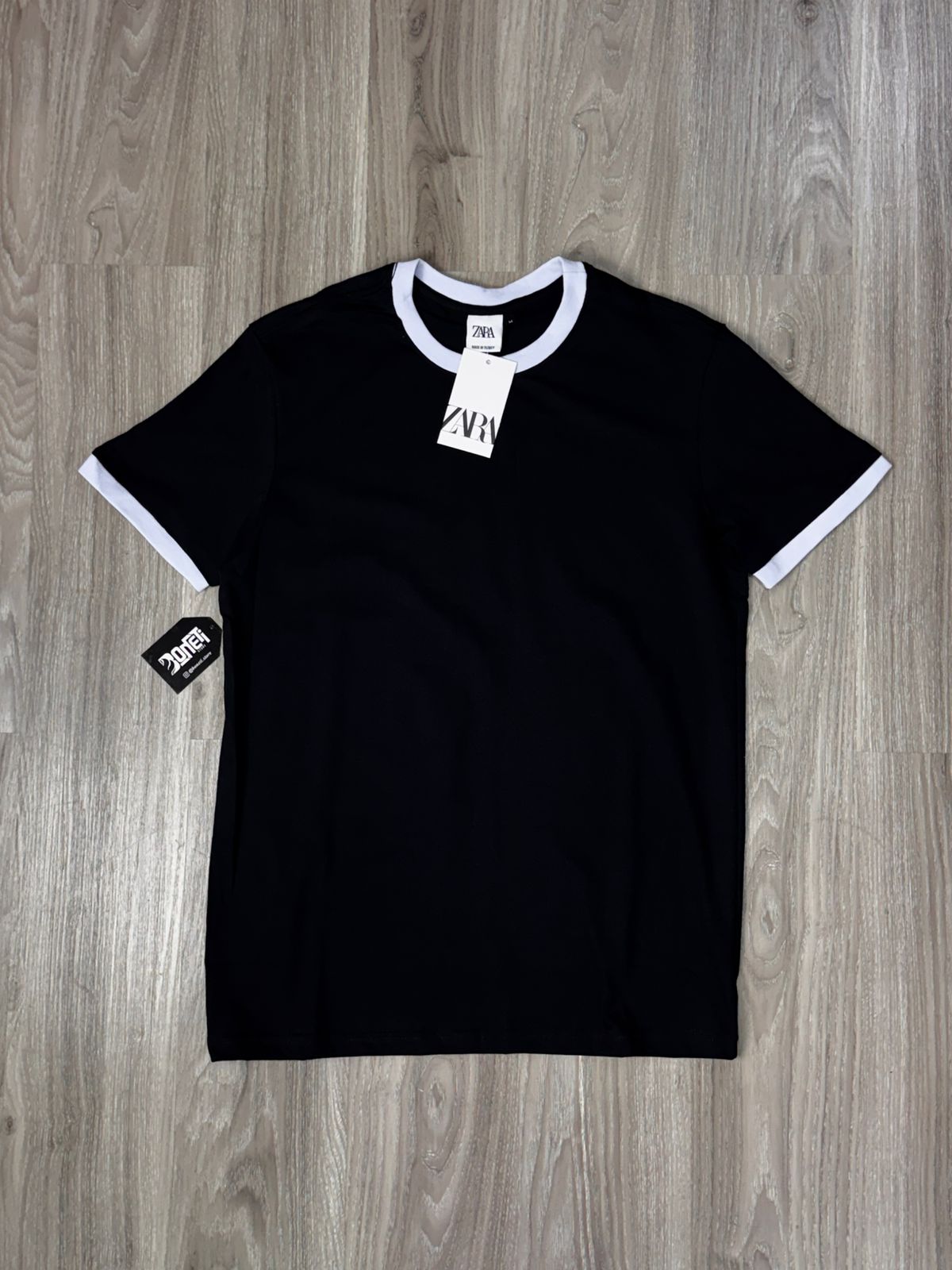 CAMISETA SLIM GOLA ZARA - PRETA