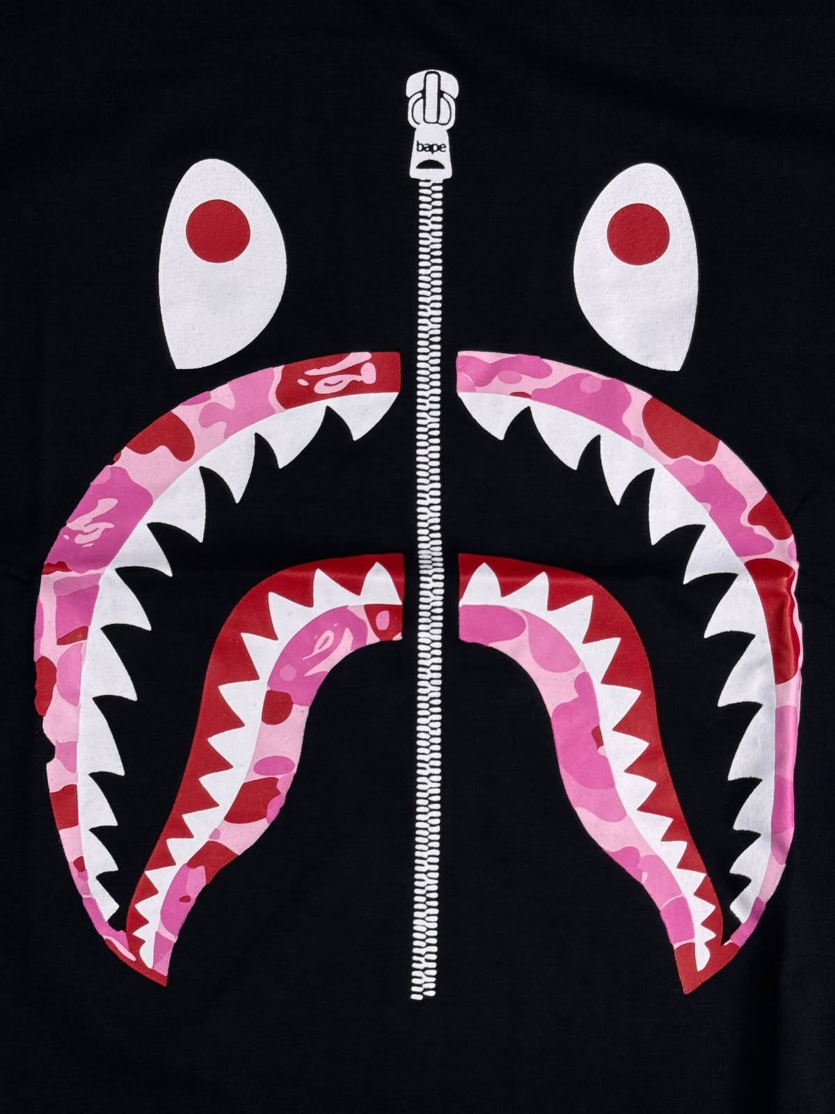 CAMISETA BAPE CAMO SHARK PINK - PRETA
