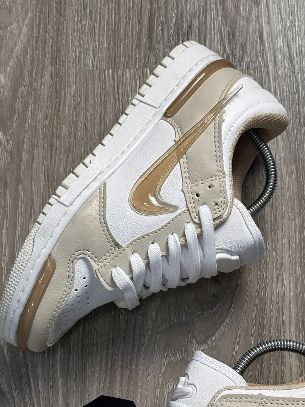 TÊNIS NK DUNK TWIST - DOURADO