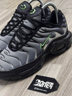TÊNIS NK AIR MAX PLUS TN - PARTICLE GREY