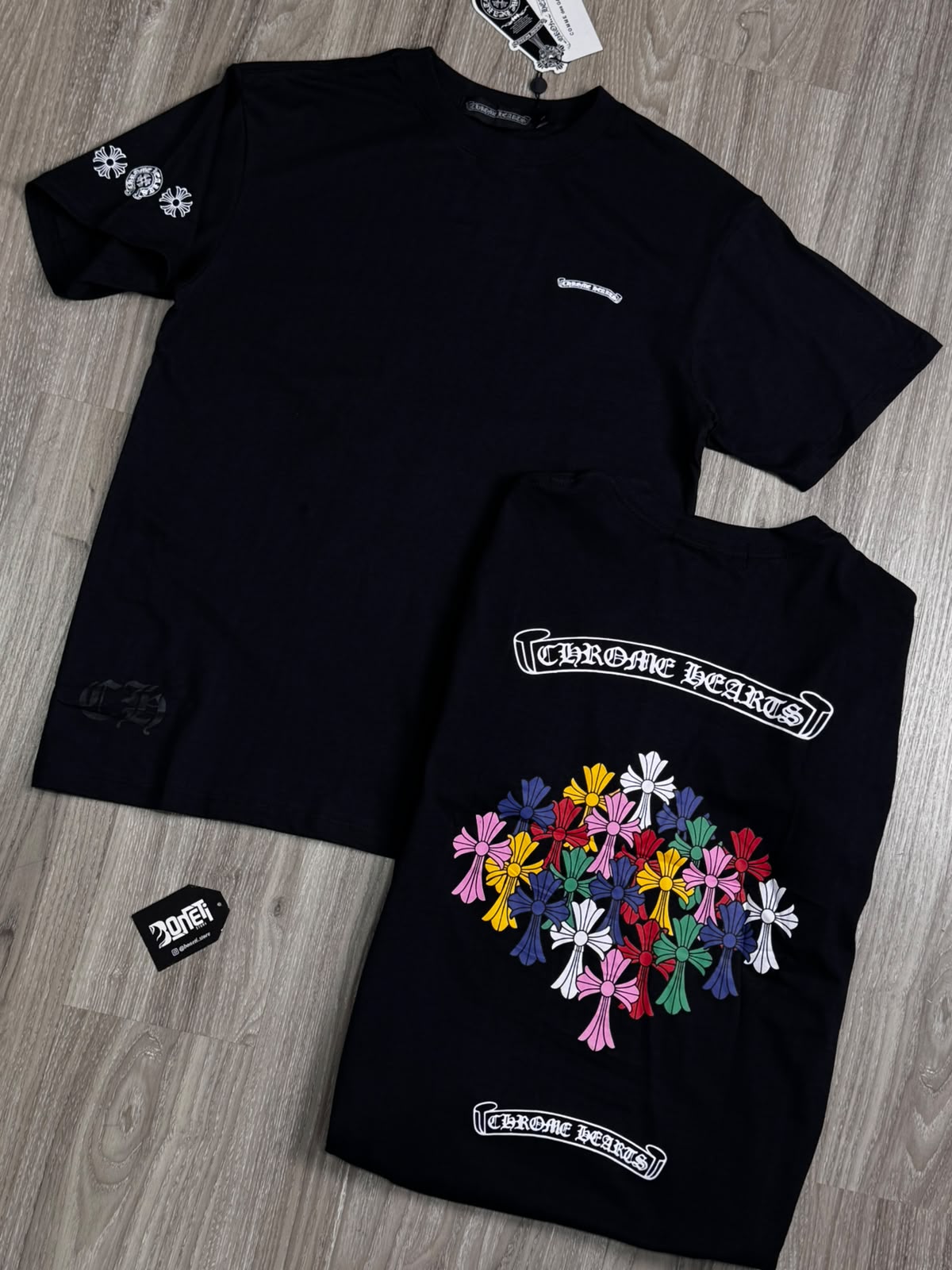 CAMISETA CHROME HEARTS MULTICOLOR CROSS - PRETA