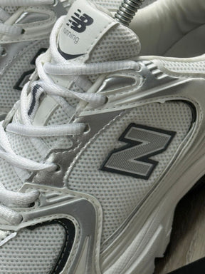 TÊNIS NB 530 - WHITE SILVER