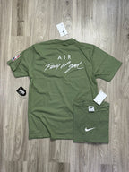 CAMISETA NK FEAR OF GOD - VERDE MUSGO