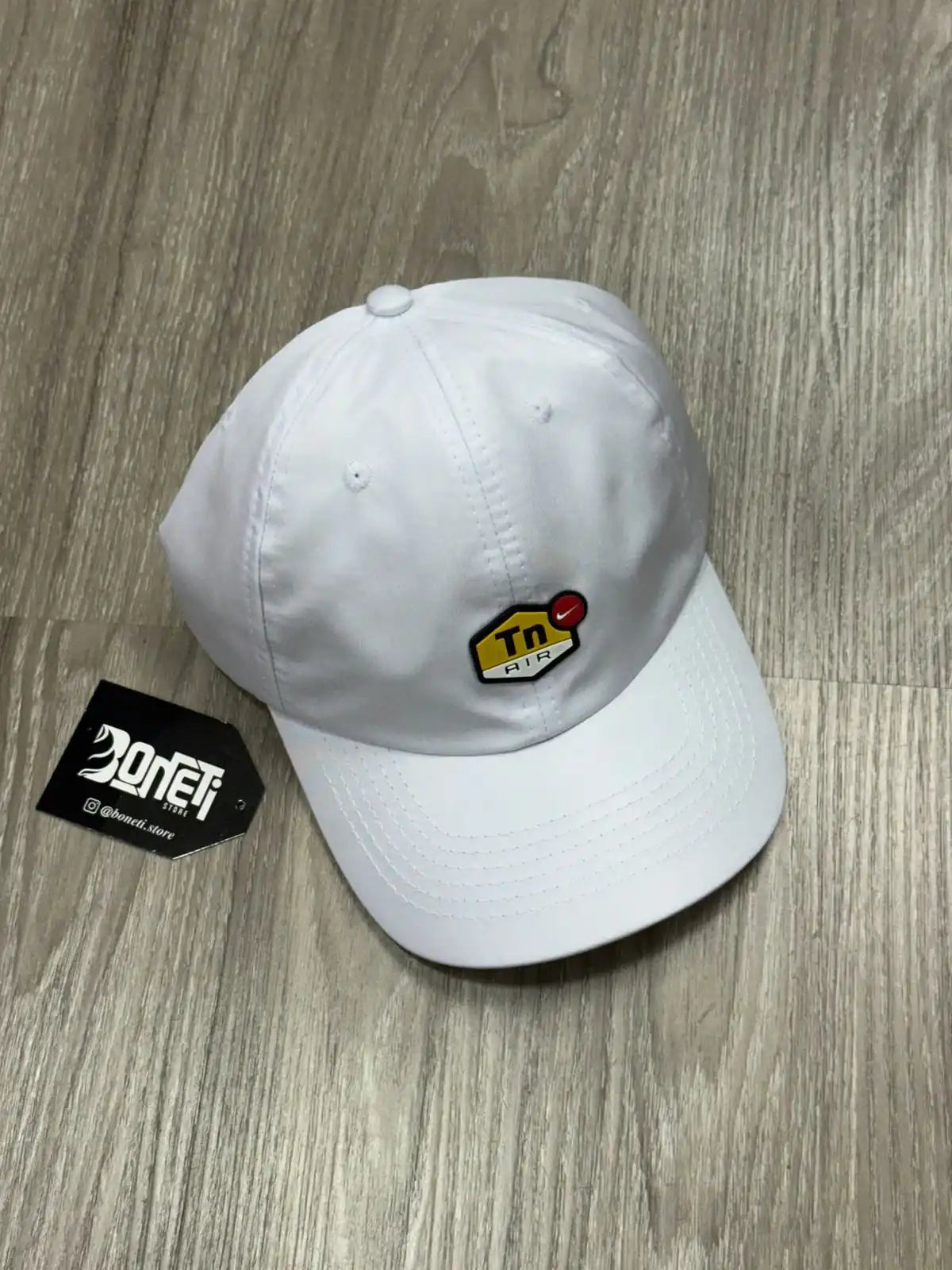 BONÉ NK TN AIR LOGO - BRANCO