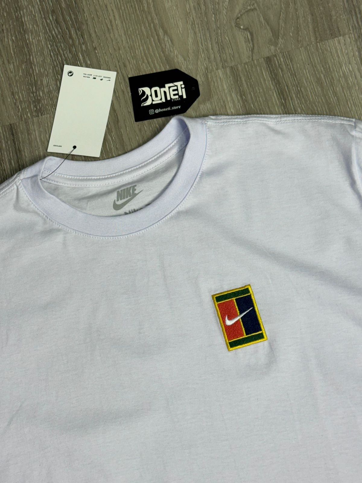 CAMISETA NK COURT HERITAGE - BRANCA