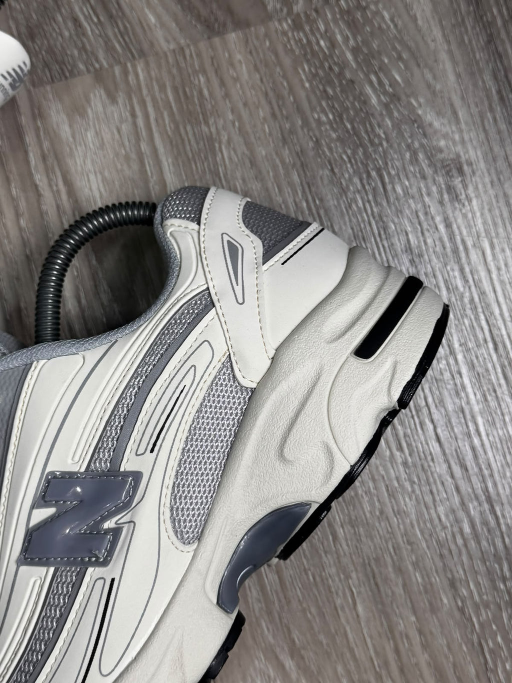 TÊNIS NB 1000 - OFF GREY