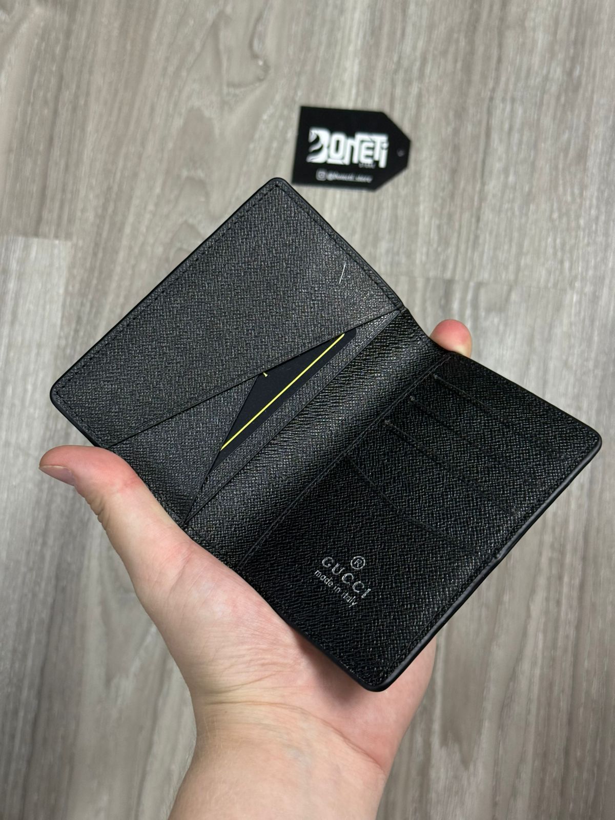 PORTA CARTÃO GC BRILHANTE - PRETO