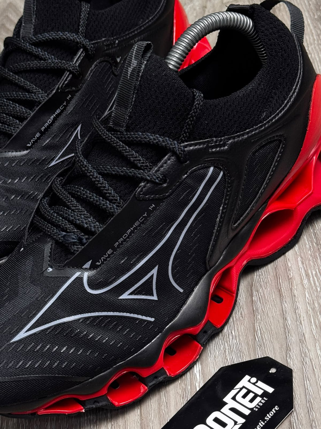 TÊNIS MZN WAVE PROPHECY 14 - PRETO E VERMELHO