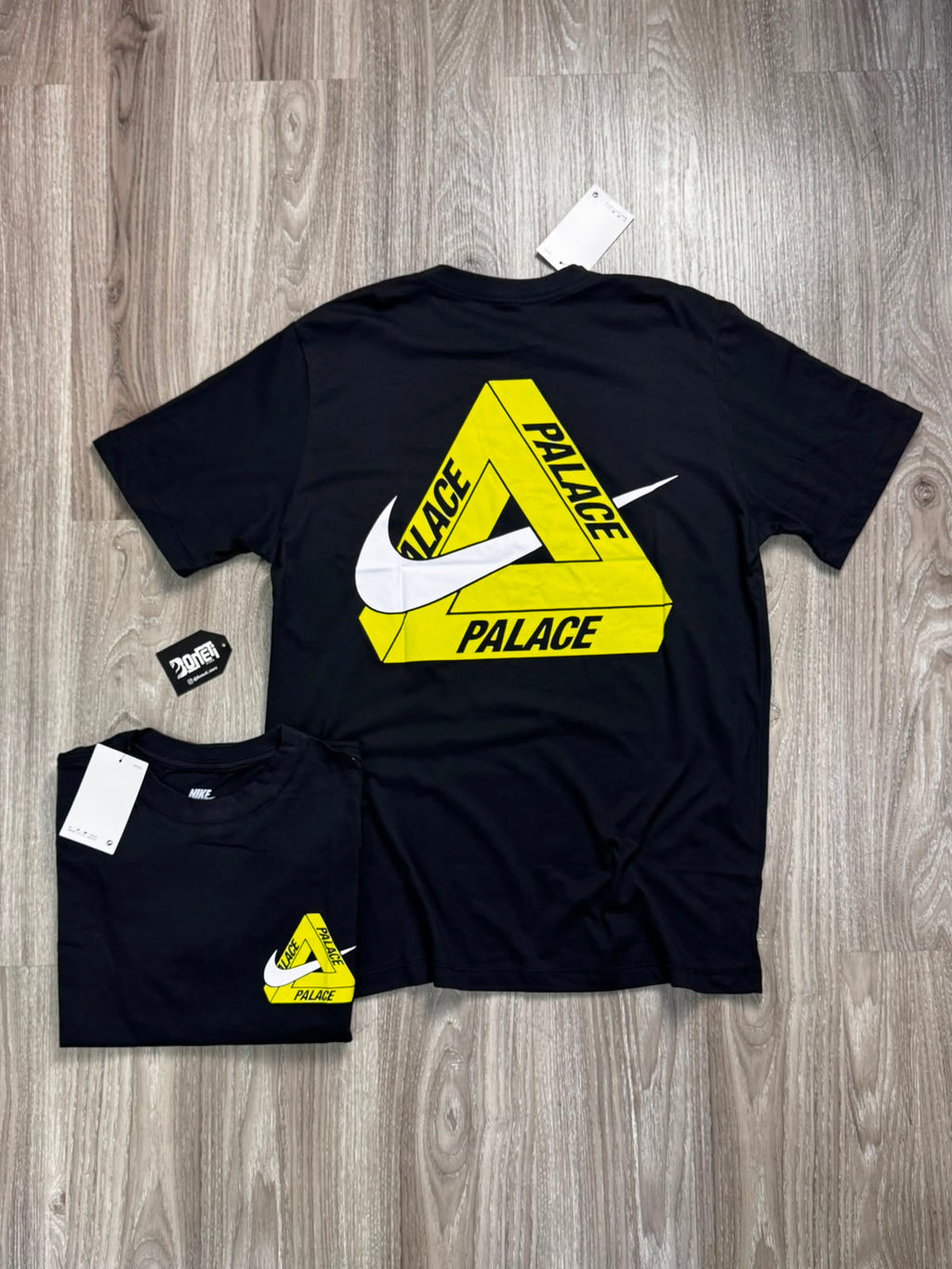 CAMISETA NK X PALACE - PRETA