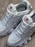 TÊNIS NK SHOX 12 MOLAS - TRIPLE WHITE
