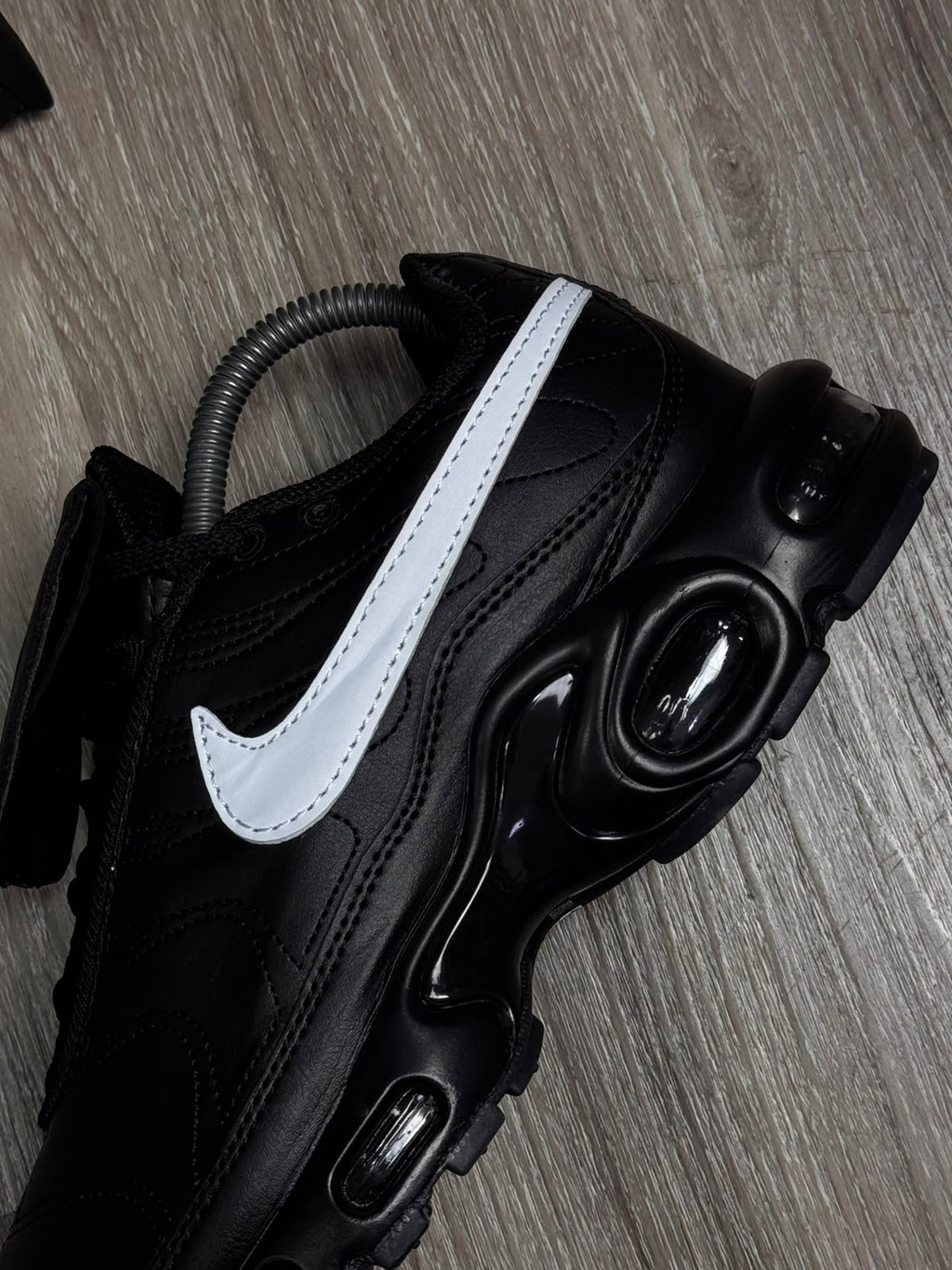 TÊNIS NK AIR MAX PLUS TN TIEMPO - BLACK