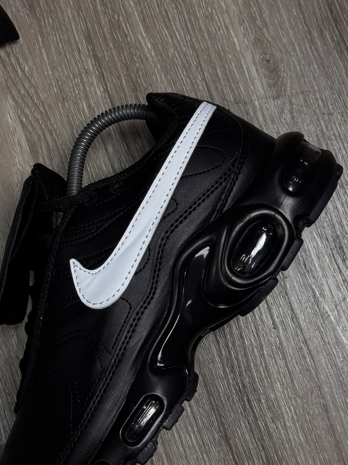 TÊNIS NK AIR MAX PLUS TN TIEMPO - BLACK