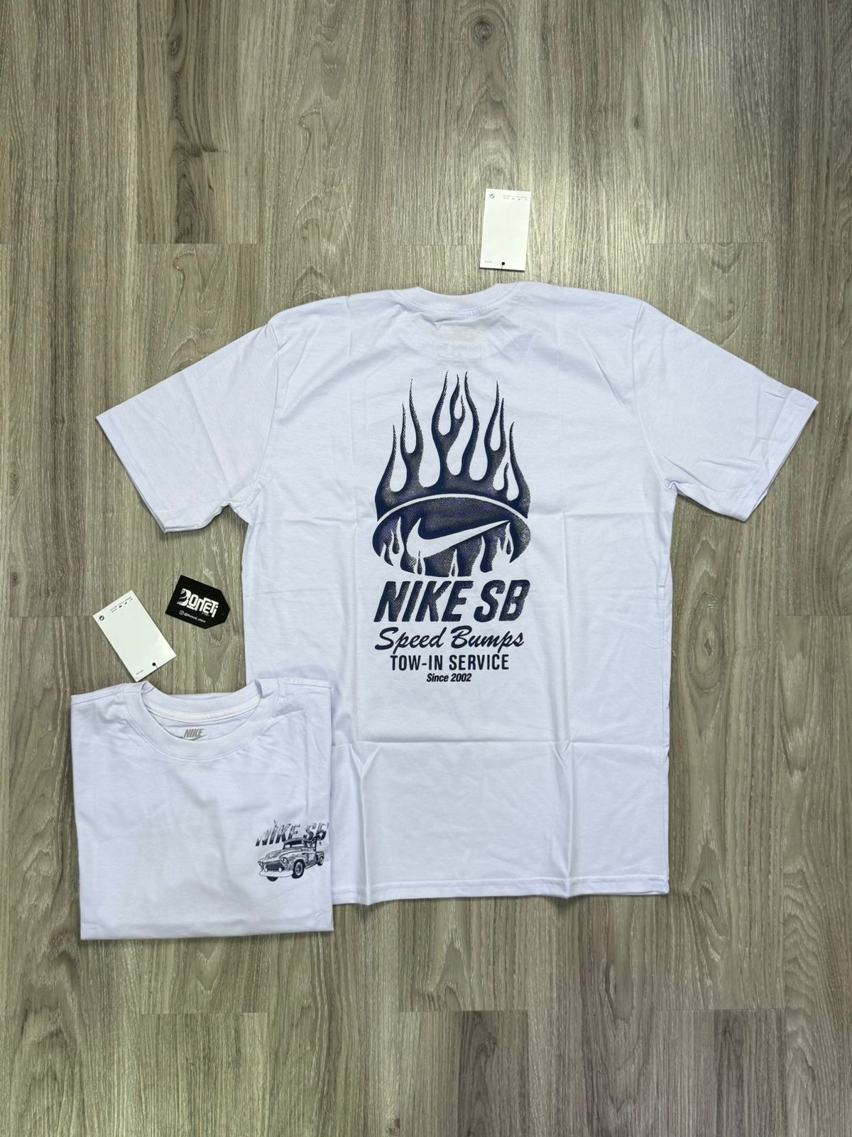 CAMISETA NK SB SPEED CAR - BRANCA