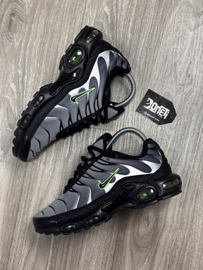 TÊNIS NK AIR MAX PLUS TN - PARTICLE GREY