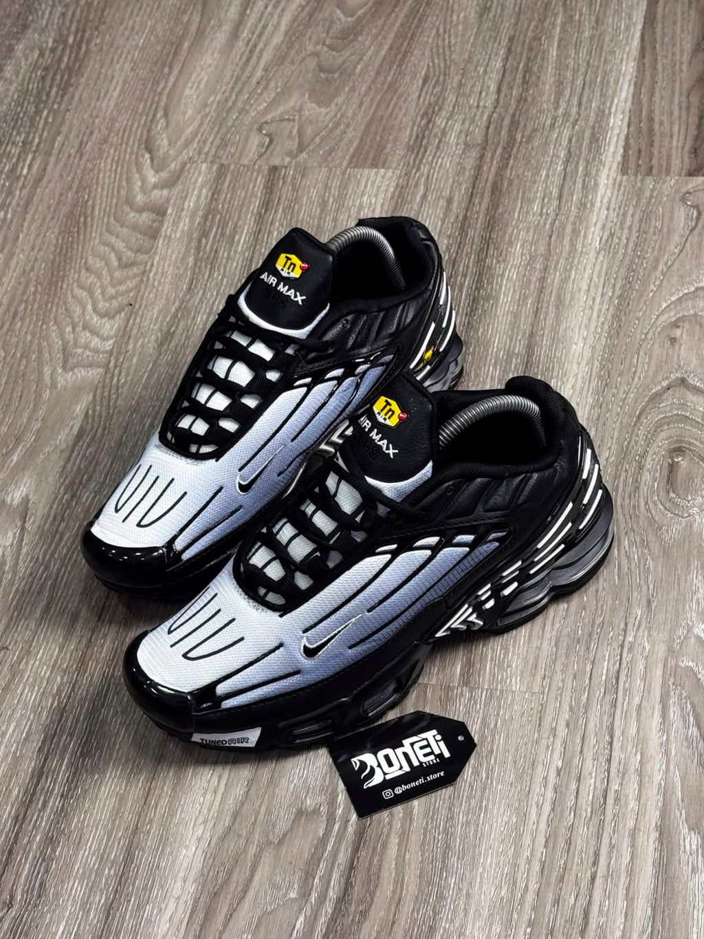 TÊNIS NK AIR MAX PLUS TN 3 - BLACK WHITE