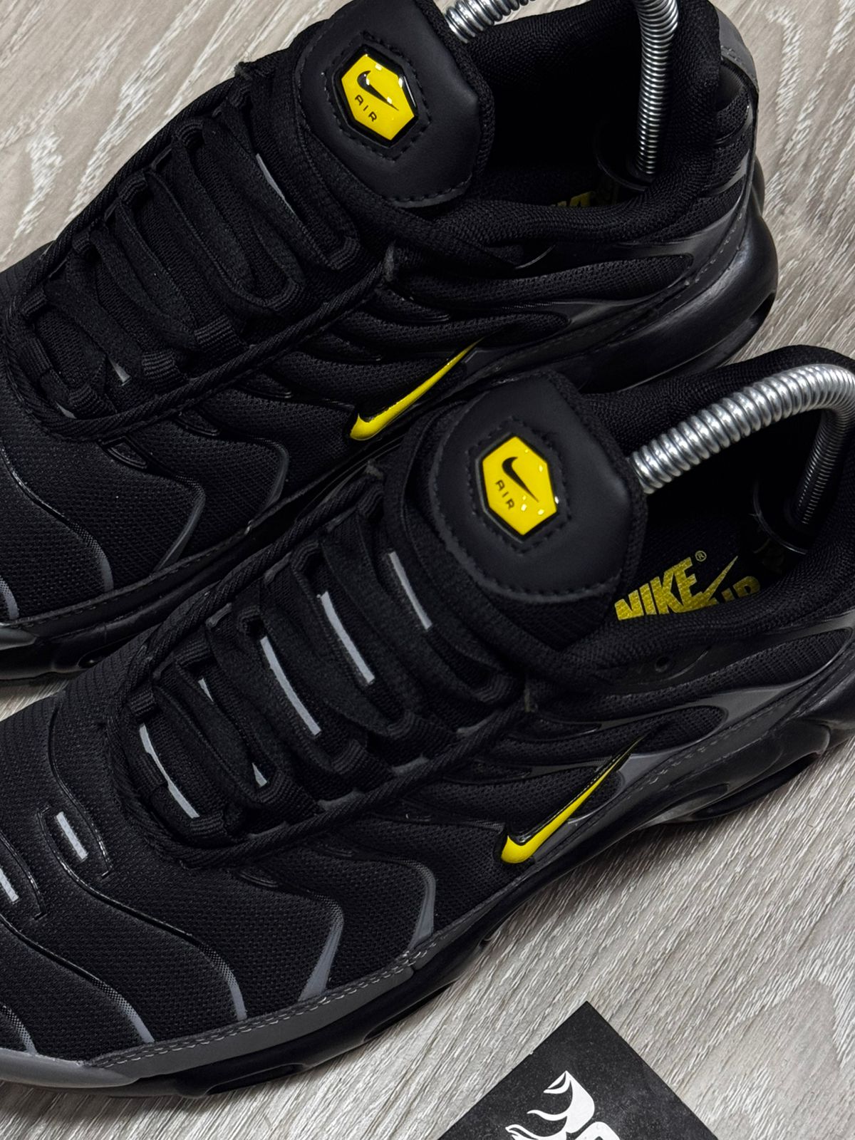 TÊNIS NK AIR MAX PLUS TN - BATMAN