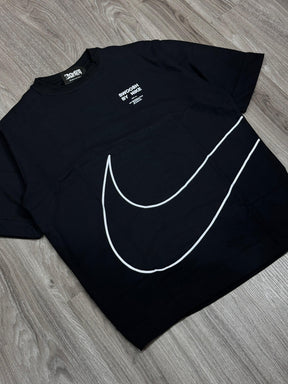 CAMISETA OVERSIZED NK BIG SWOOSH - PRETO