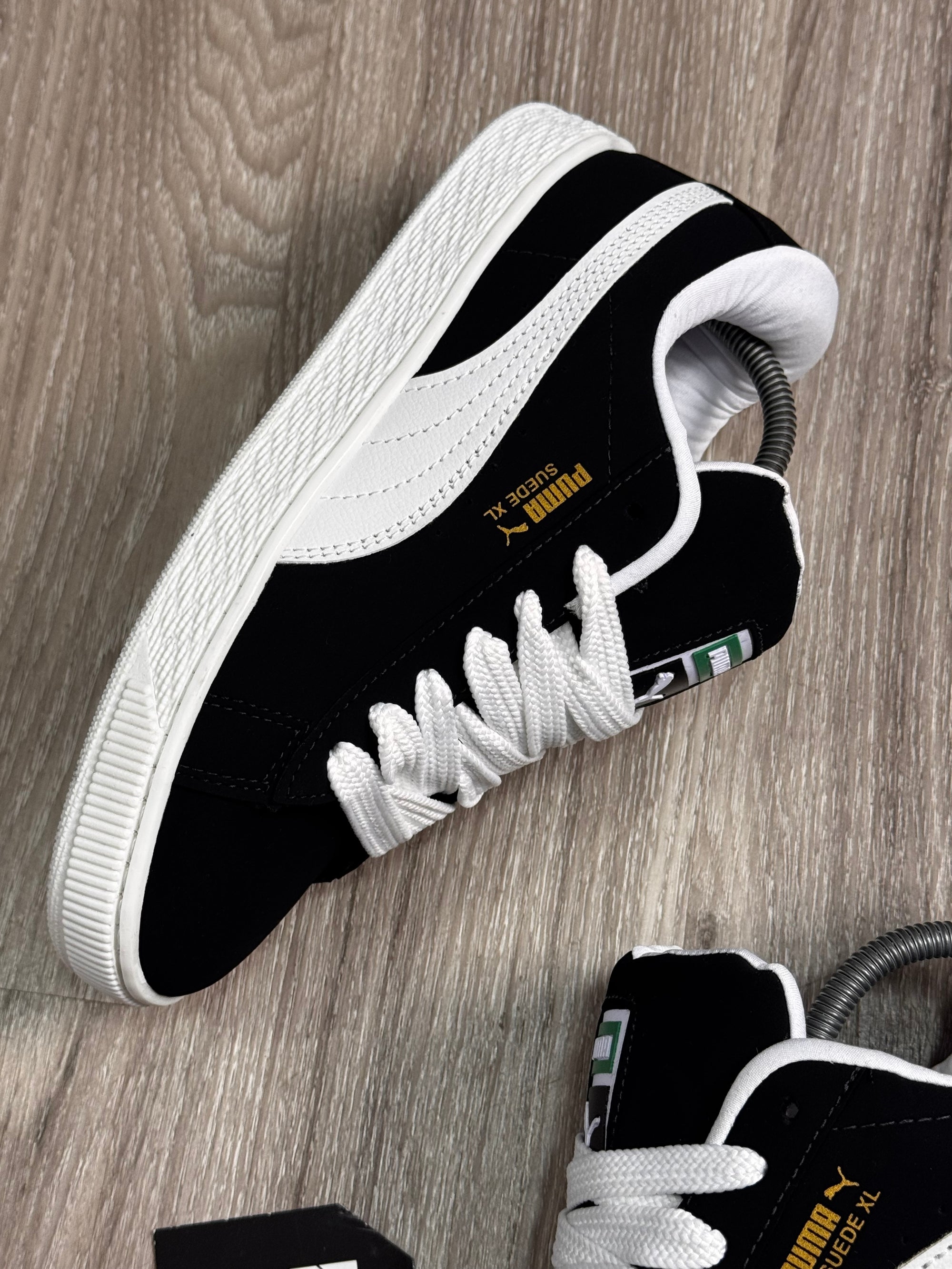 TÊNIS PM SUEDE CAMURÇA - PRETO/BRANCO
