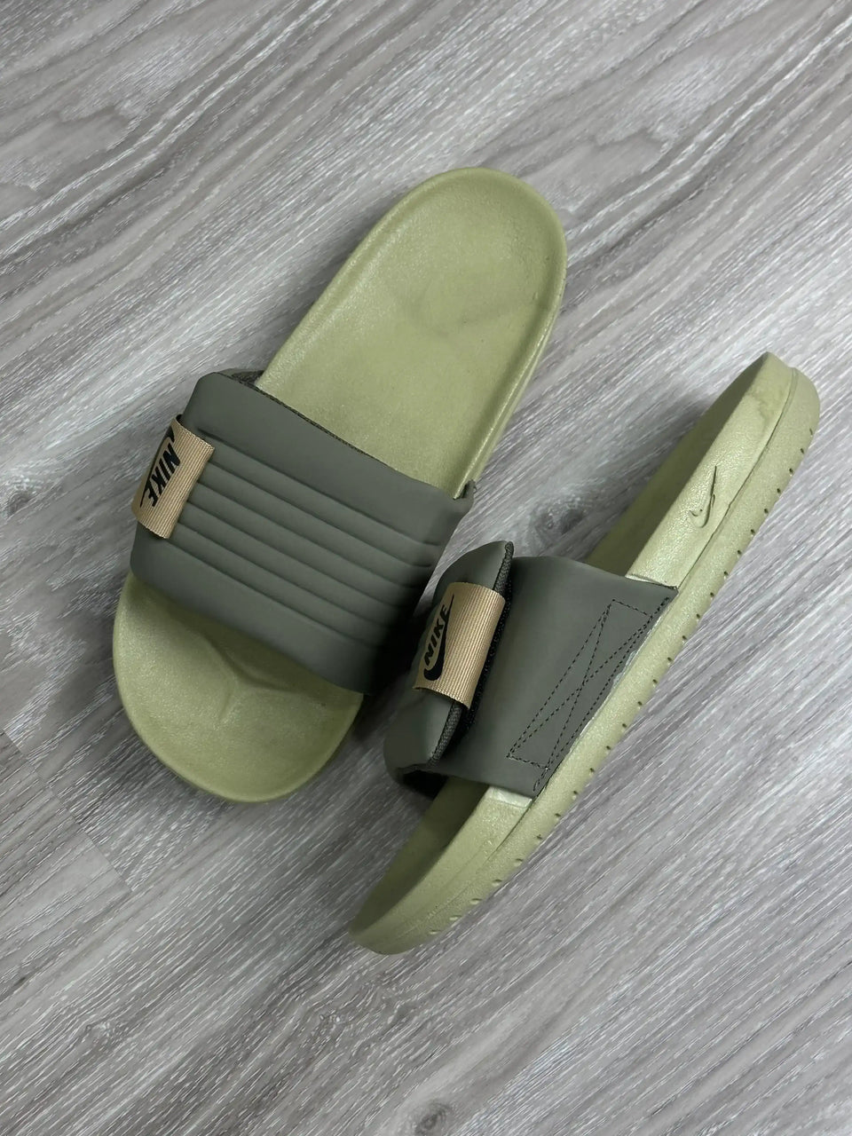 CHINELO SLIDE NK OFFCOURT - VERDE