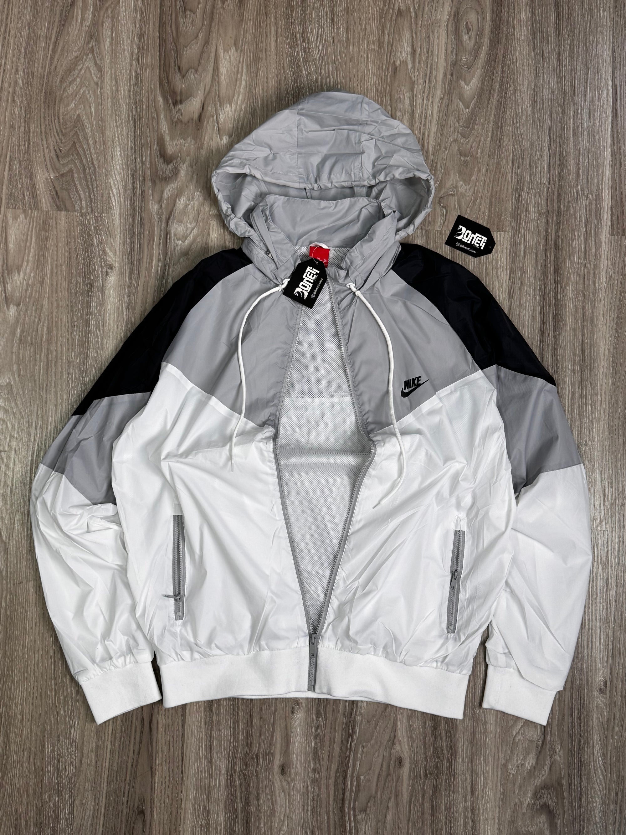 CORTA VENTO NK WINDRUNNER - BRANCO/CINZA