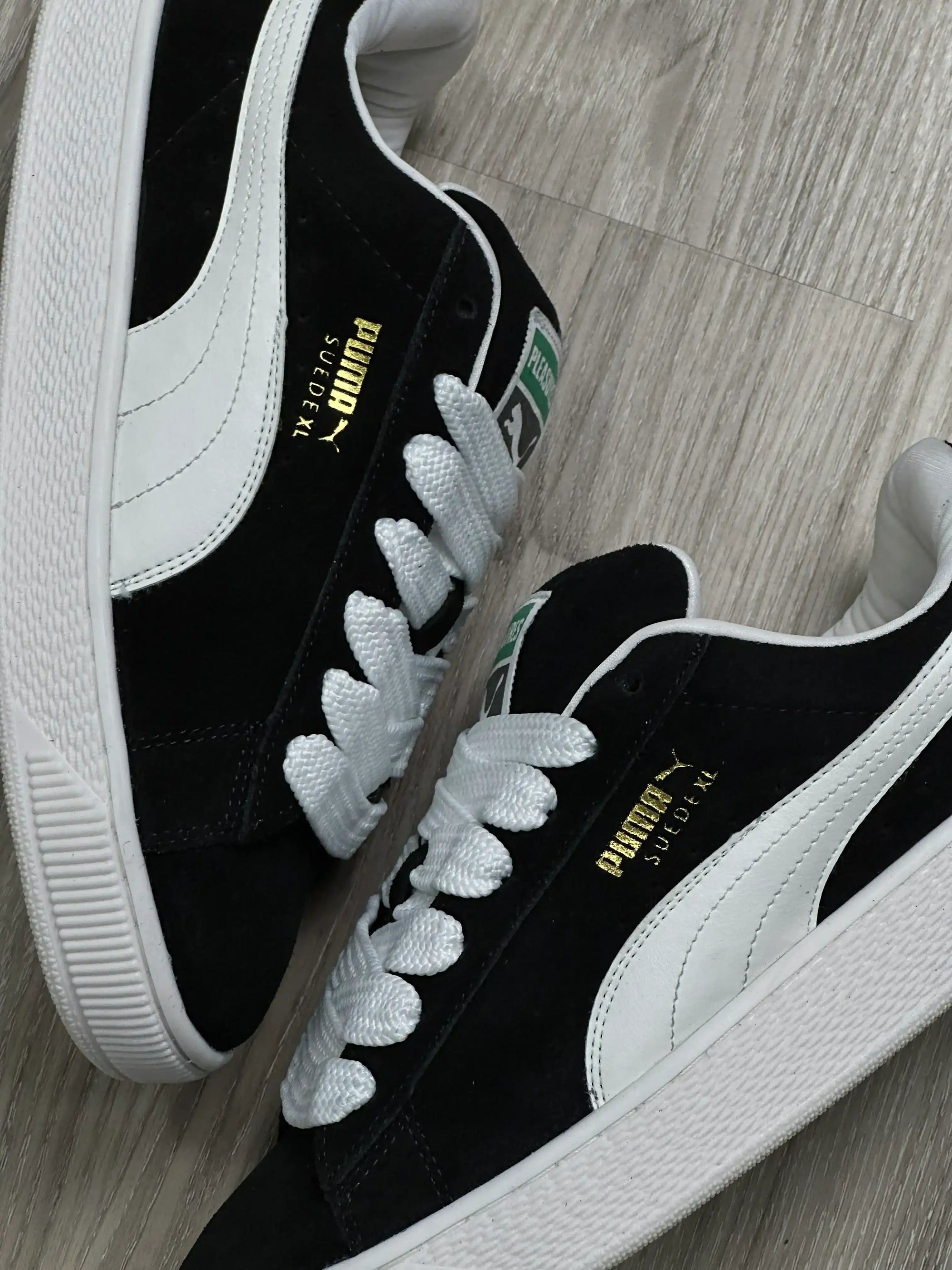 TÊNIS PM SUEDE CAMURÇA - PRETO/BRANCO