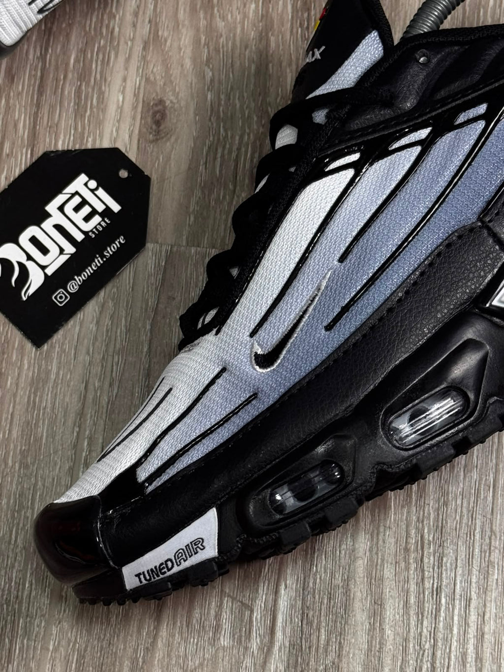 TÊNIS NK AIR MAX PLUS TN 3 - BLACK WHITE