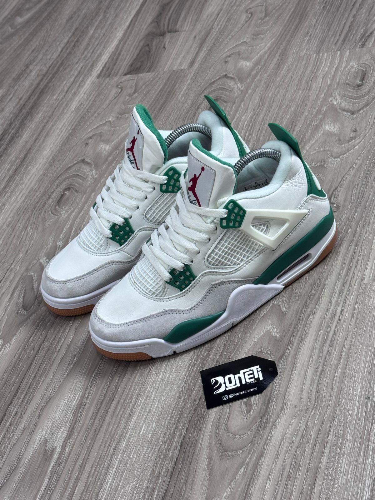 TÊNIS NK JORDAN 4 - PINE GREEN