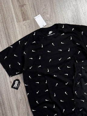 CONJUNTO NK SUMMER RAIN SWOOSH - PRETO