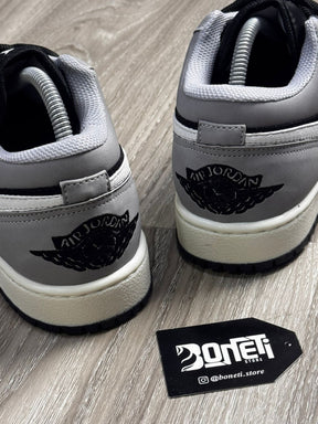 TÊNIS NK JORDAN 1 - GRAFITE BLACK