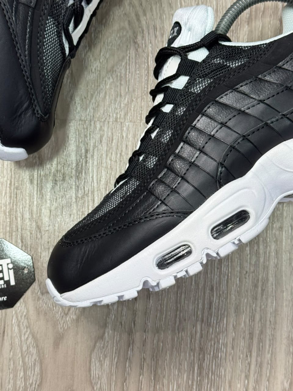 TÊNIS NK AIR MAX 95 - ESSENTIAL BLACK WHITE