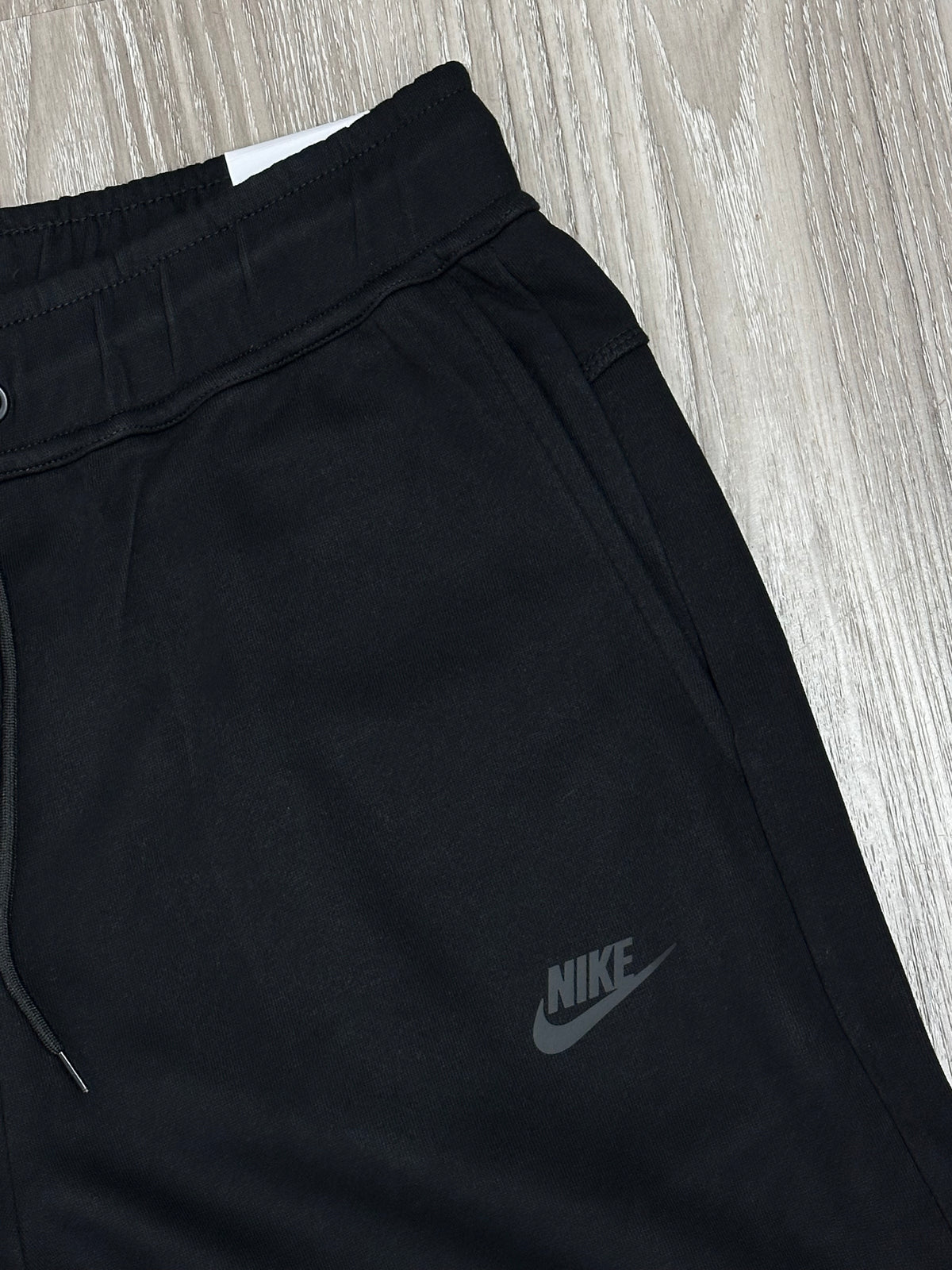 SHORTS TECH FLEECE NIKE - PRETO