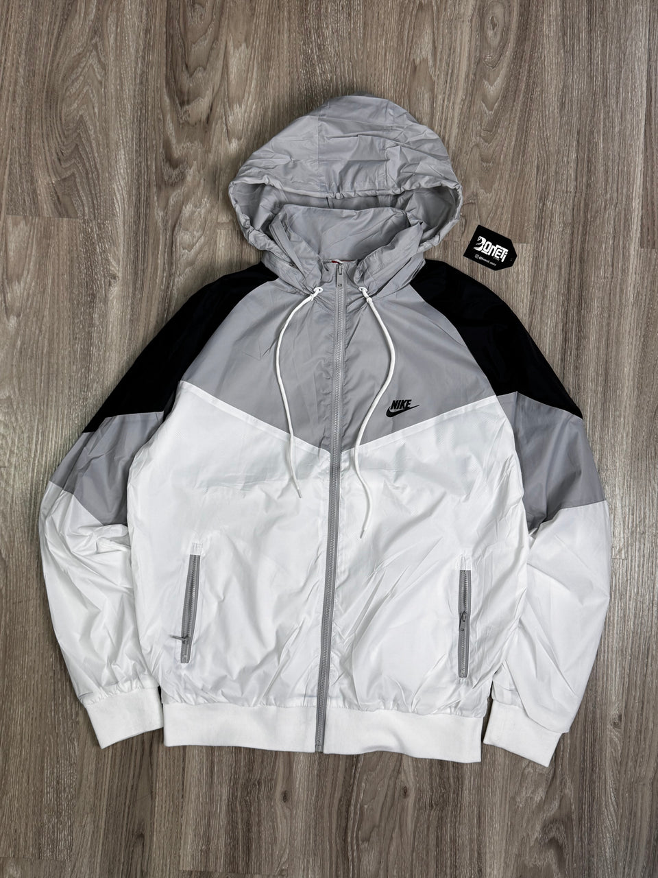 CORTA VENTO NK WINDRUNNER - BRANCO/CINZA