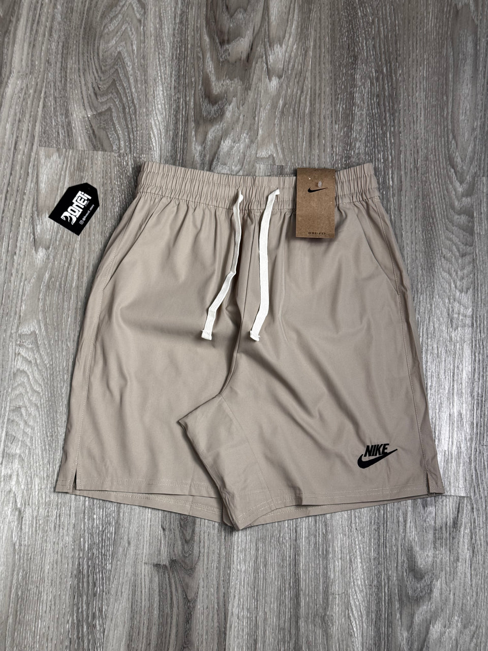 SHORTS TACTEL NK CLUB BORDADO - CAQUI