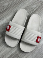 CHINELO SLIDE NK OFFCOURT - CREME