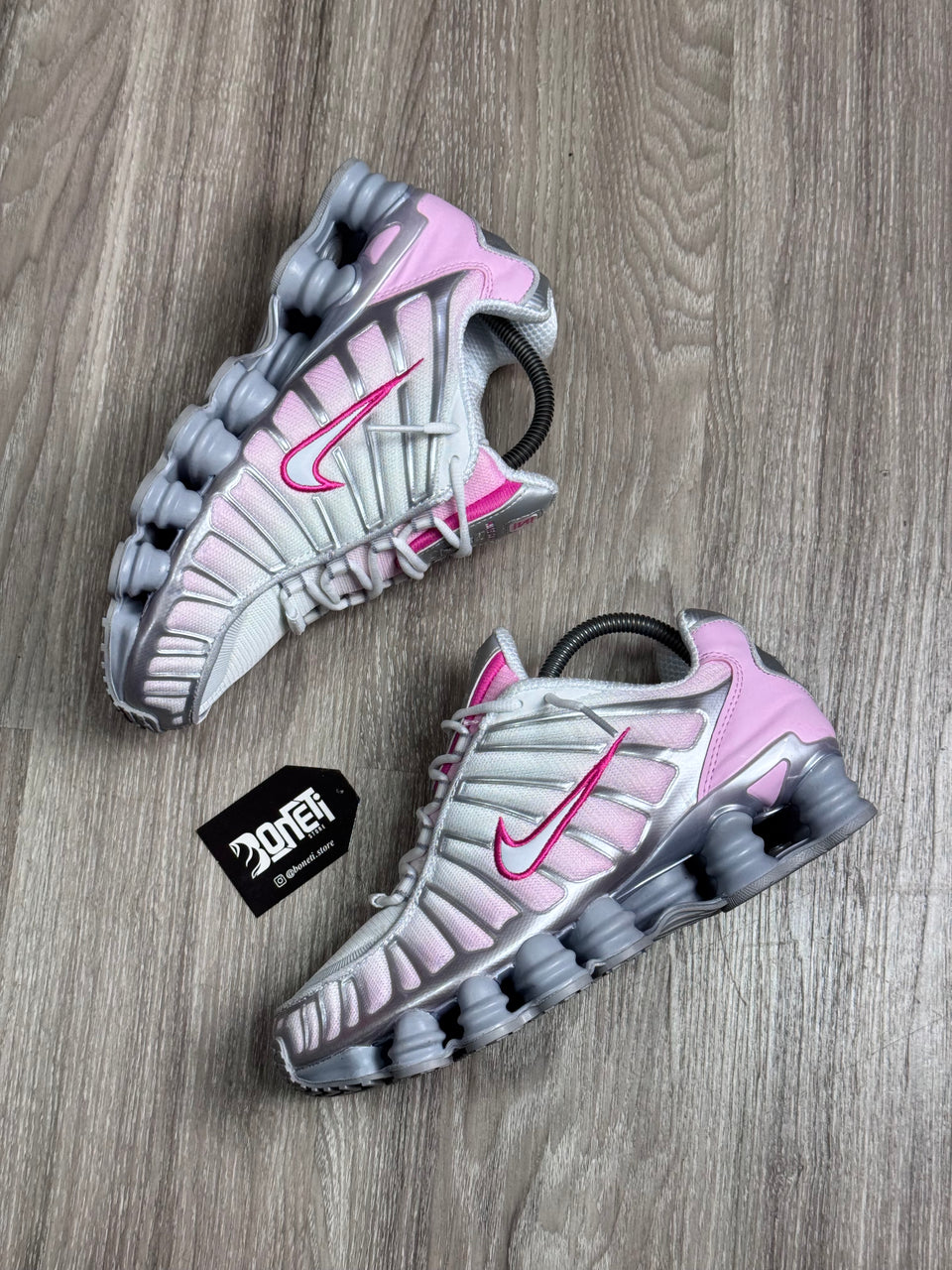 TÊNIS NK SHOX TL 12 MOLAS - METALLIC PLATINUM PINK FOAM