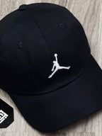 BONÉ JORDAN CLUB - PRETO LOGO BRANCA