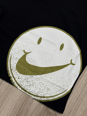 CAMISETA NK SMILE - PRETA