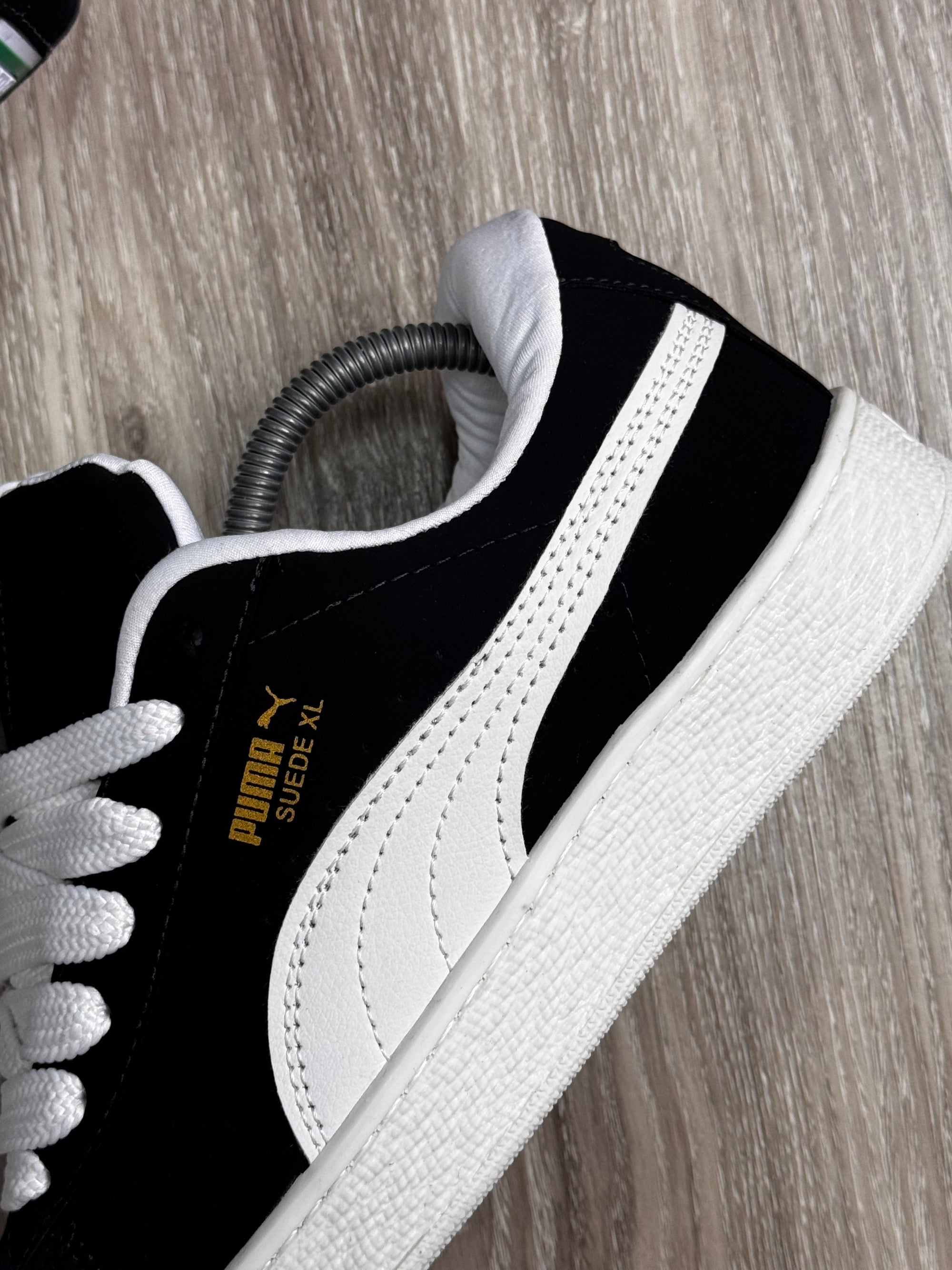 TÊNIS PM SUEDE CAMURÇA - PRETO/BRANCO