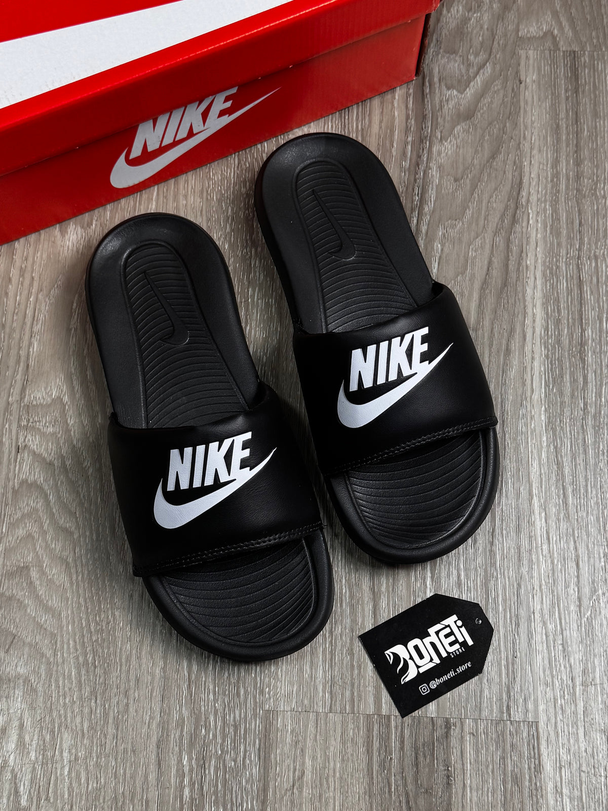 CHINELO SLIDE NK VICTORI - PRETO