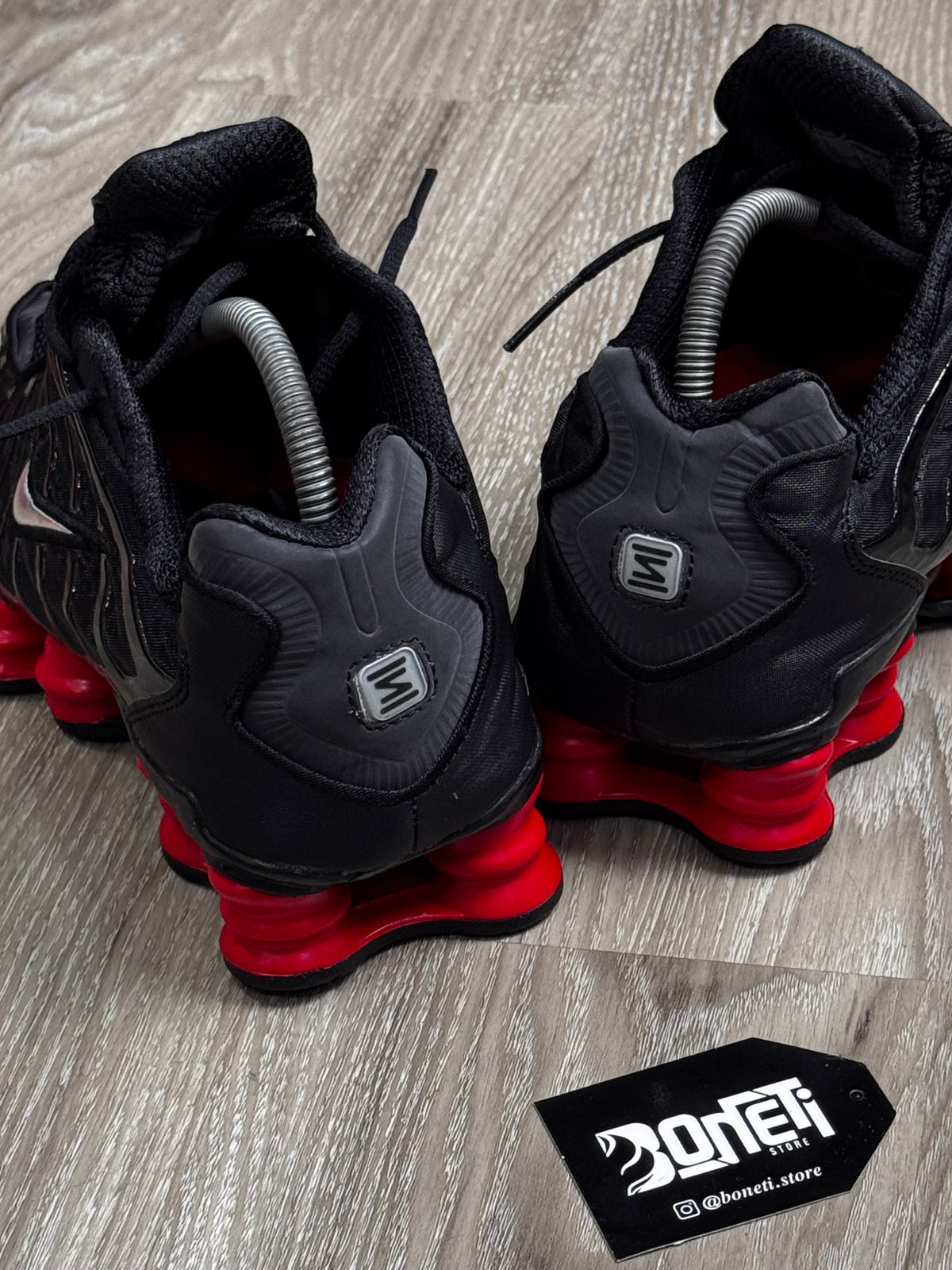 TÊNIS NK SHOX TL 12 MOLAS X SKEPTA - BLACK RED
