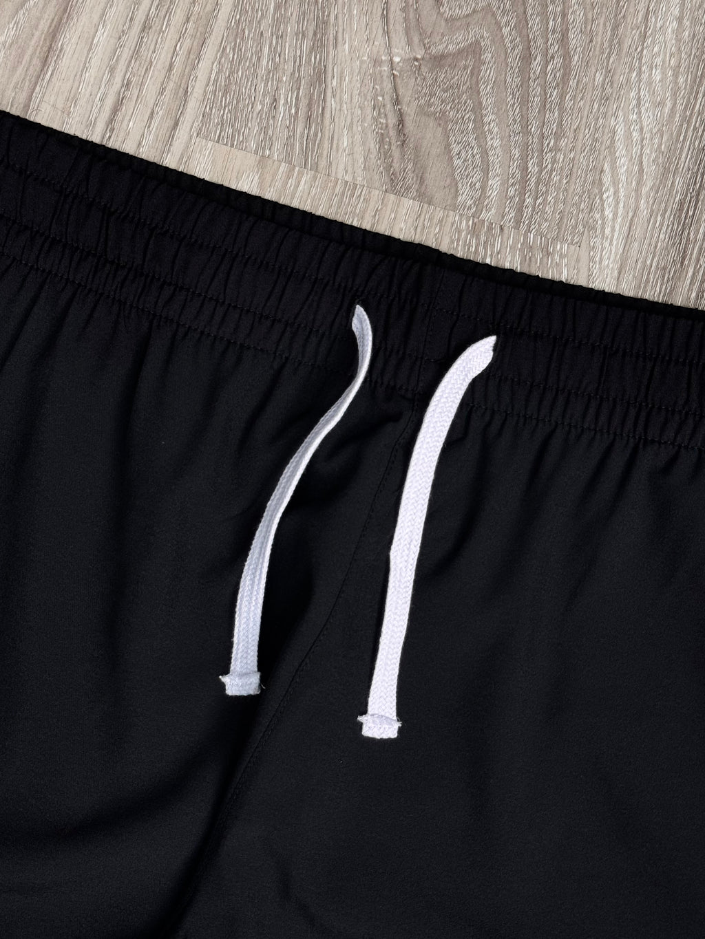 SHORTS TACTEL NK CLUB BORDADO - PRETO