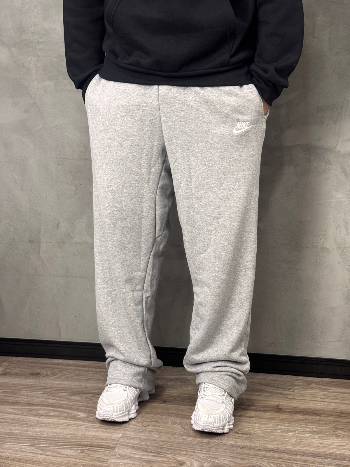 CALÇA MOLETOM NK CLUB RETA - CINZA
